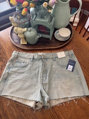 Universal Thread High Rise Mini Short Sz 16 - NWT